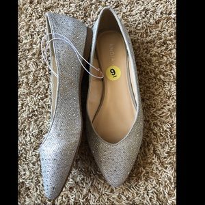 NWT- Sparkly Gem Flats